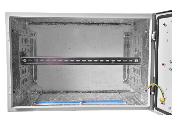 Шкаф уличный всепогодный настенный 9U (Ш600 × Г300), передняя дверь вентилируемая Фото