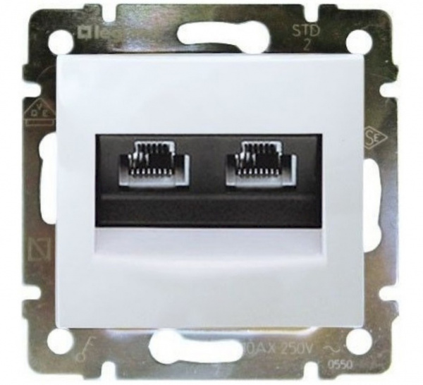 Розетка компьютерная VALENA RJ45х2 UTP белая Фото Розетка компьютерная VALENA RJ45х2 UTP белая Фото